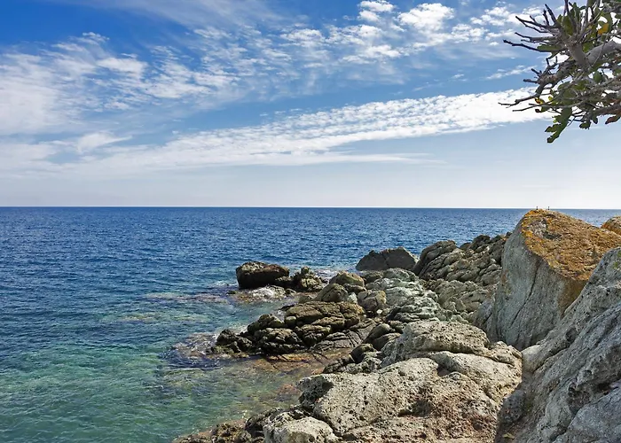 4 Pers Confort Au Coeur Du Village D Parking Gratuit A 100 M Apartmán Erbalunga (Corsica)
