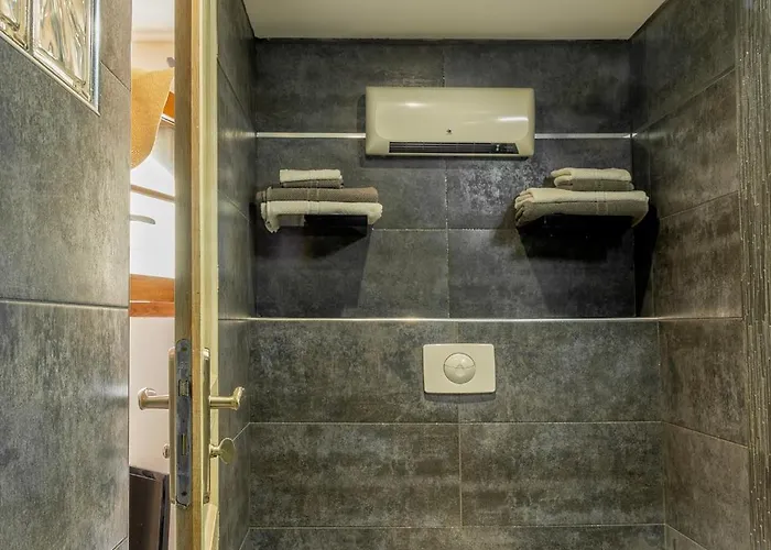 Apartmán 4 Pers Confort Au Coeur Du Village D Parking Gratuit A 100 M Erbalunga (Corsica)