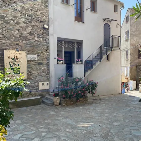 4 Pers Confort Au Coeur Du Village D Parking Gratuit A 100 M