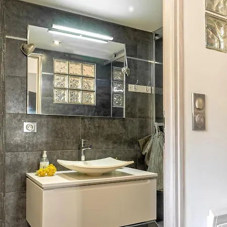 Apartamento 4 Pers Confort Au Coeur Du Village D Parking Gratuit A 100 M Erbalunga (Corsica)